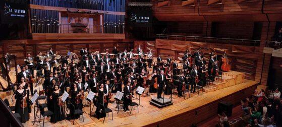 Bajo la batuta del maestro Christian Vásquez, la Orquesta Sinfónica Juan José Landaeta culminó su exitoso tour de conciertos en la Sala Simón Bolívar